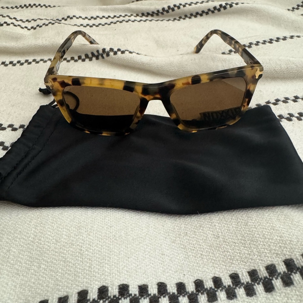DIXXON Sunglasses